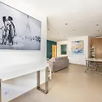 Brand New Apartment, W/pool And Parking Lagos