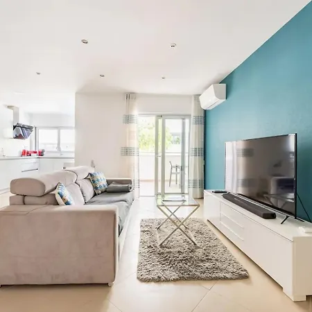 Brand New Apartment, Wpool And Parking Apartment Lagos