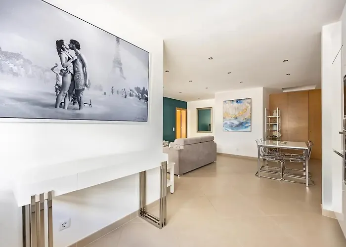 Brand New Apartment, W/pool And Parking ラゴス